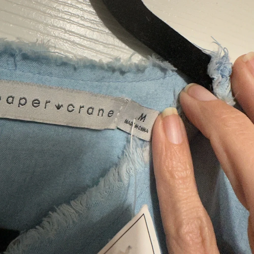 NWT Boutique Cold Shoulder Denim - Picture 6 of 12